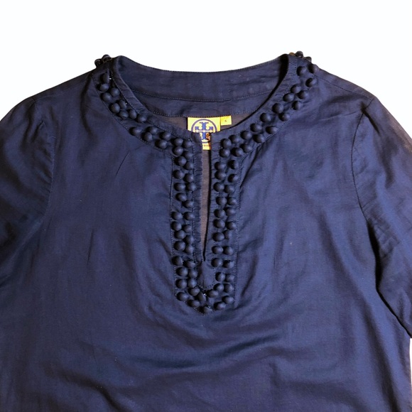 TORY BURCH Navy Embellished Split Crew Neck Top Sz 6 - Picture 3 of 6